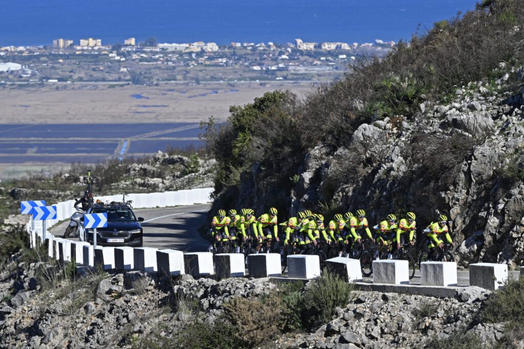 Trois coureurs stagiaires rejoindront notre équipe dès le 1er août 2023.
Davide Persico 🇮🇹  et <a href="/LoukaMatthys/">Louka Matthys</a> 🇧🇪 chez les pros, Thomas Nennen 🇧🇪 dans le groupe de Développement U23. Bienvenue à eux !

ℹ️ wbca.be/trois-stagiair…