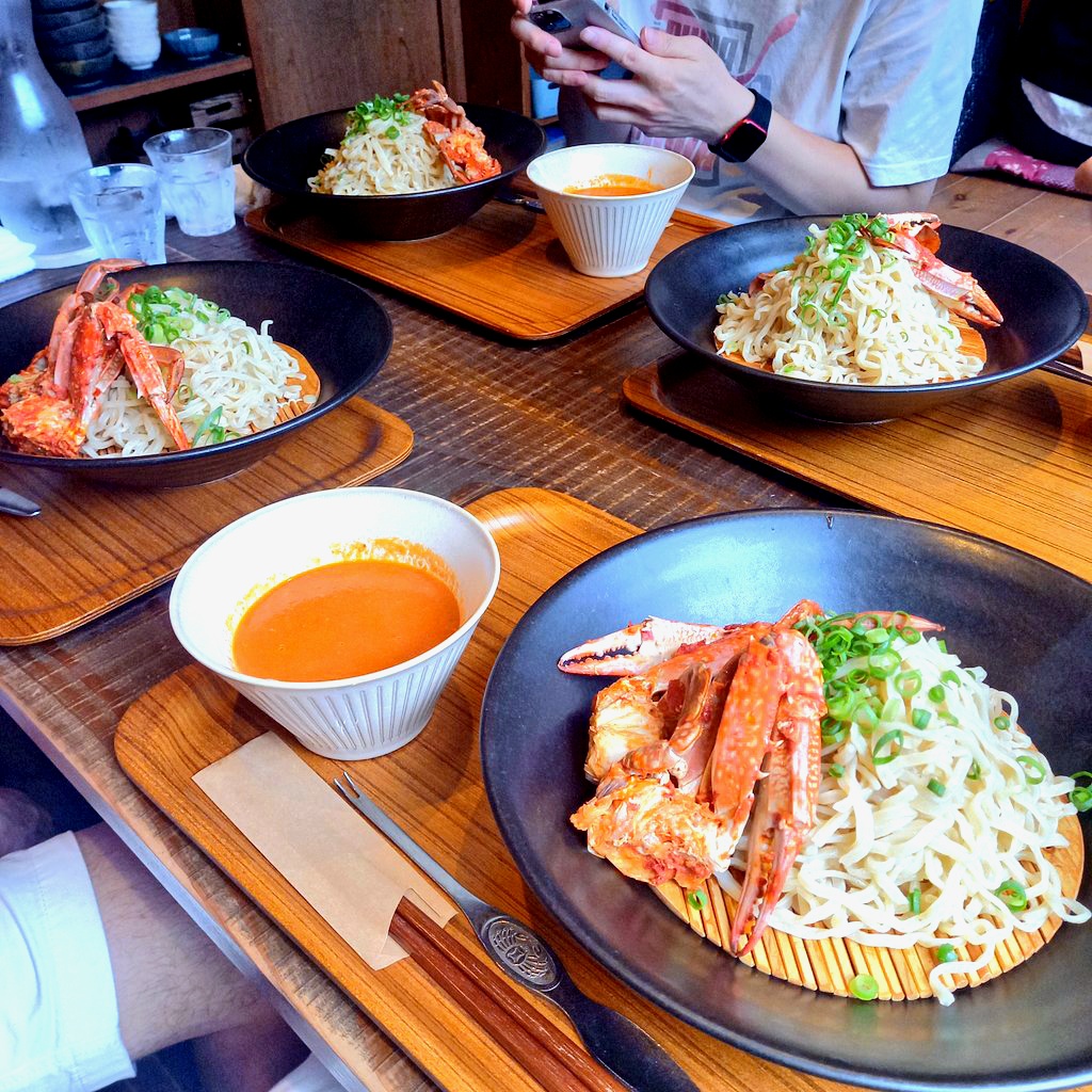 Momiko_GLAMOROU's tweet photo. 食べた物の方~🎵
#筥崎とろろ
#鳩太郎
#ラーメン花山
#9we https://t.co/0vEblNl7Zx