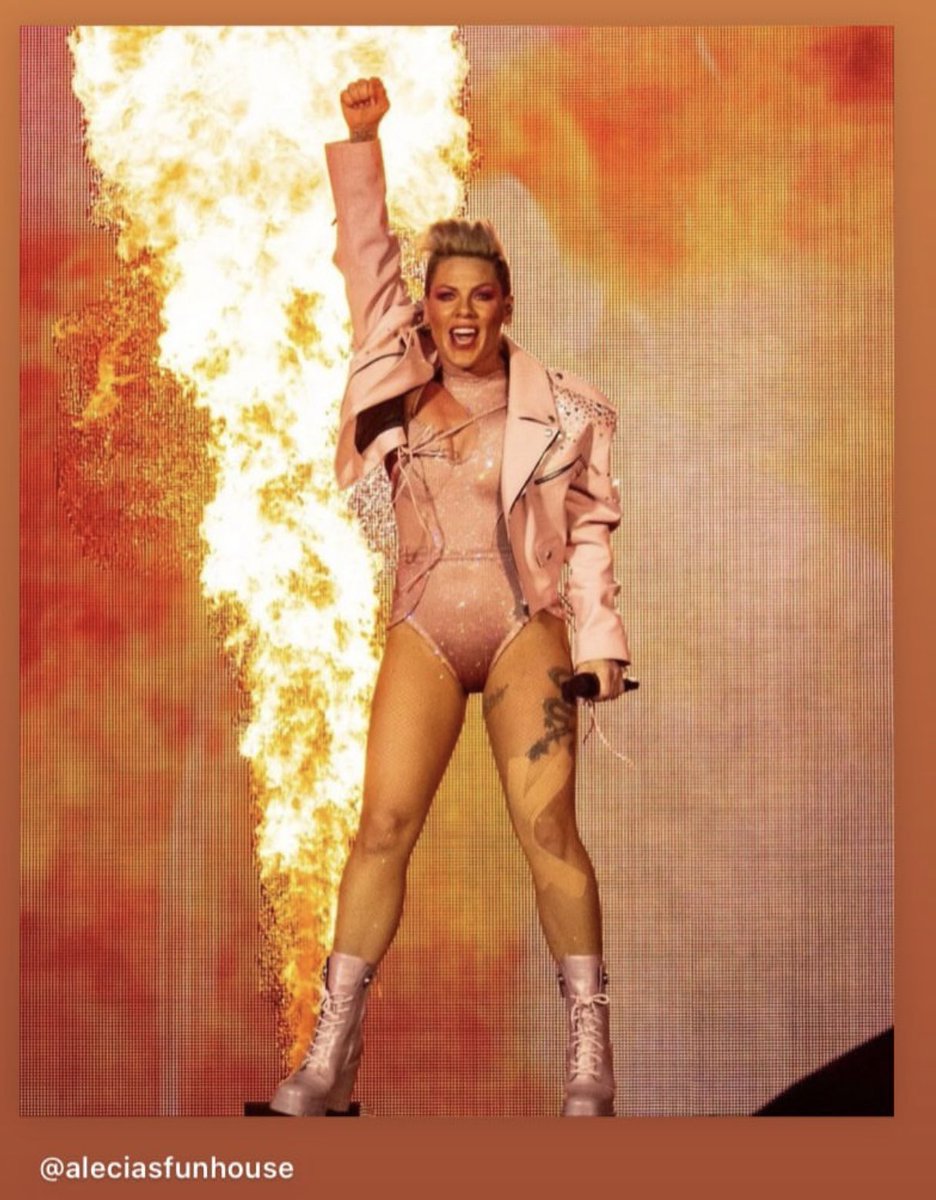 glynis_lumpkin's tweet photo. Thank you @Y100Michiana_ #Justlikefire by @pink is playing https://t.co/YqnAQnyqpN