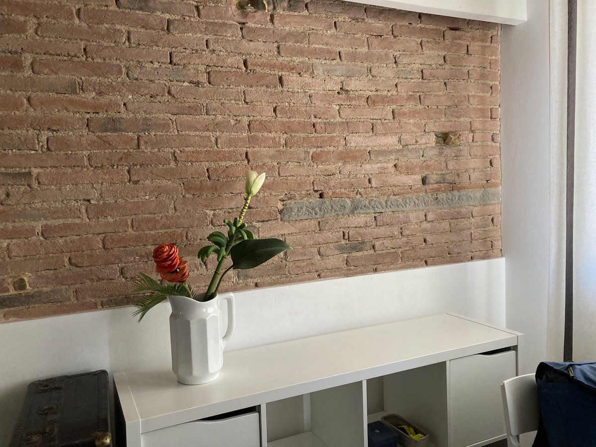 That’s it! Stream corner is empty, bags are packed and checked. I’m moving to Tokyo! Streams will be back in a few weeks when I get my pc 😬 See you from the other side of the planet!