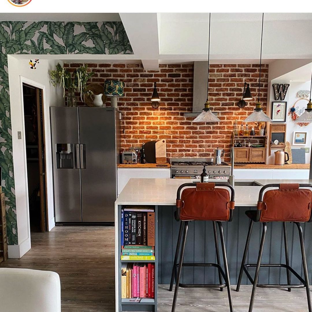 brickslipsuk's tweet photo. Good morning! A great Olde Watermill feature wall to start the day!๐
#featurewall #ourkitchen #kitchenstyle #greatinteriordesign #modernkitchendesign #brickslipswall #motivation #homeoffice #design #interior #office #officedesign #render https://t.co/zmPtmEe5Ld
