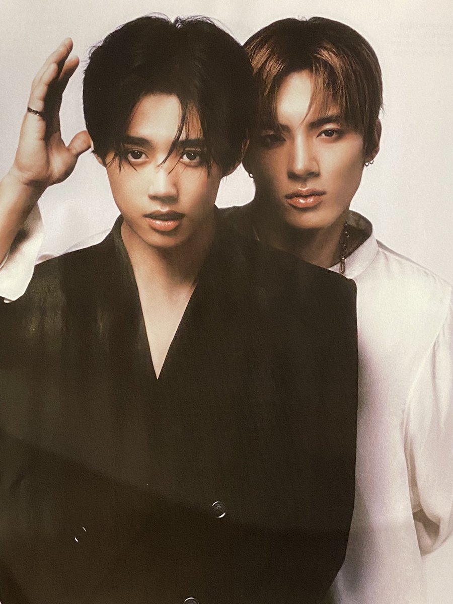 theboyzfolder's tweet photo. Sunwoo and Eric for Marie Claire❕ 

#선우 #에릭 #더보이즈 #THEBOYZ https://t.co/T1S3wWBuwx