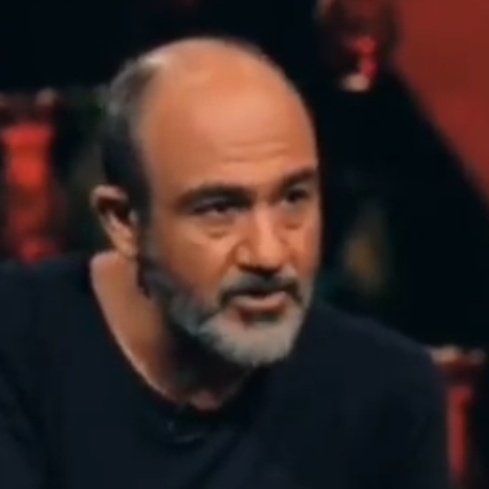 Mojtabapacino's tweet photo. میگه نمیفهمم چیشد که از صدای طبل هیئت طرفدارای امام حسین بدمون اومد؟
چیزی نشده حاجی. فقط طرفداراش ۱۰ ماهه از بچه دوساله تا زن ۶۰ ساله رو گرفتن کُشتن.
ولی مهم نیست تو پولتو بگیر راحت بخواب.
#مهسا_امینی https://t.co/uNETebiss2