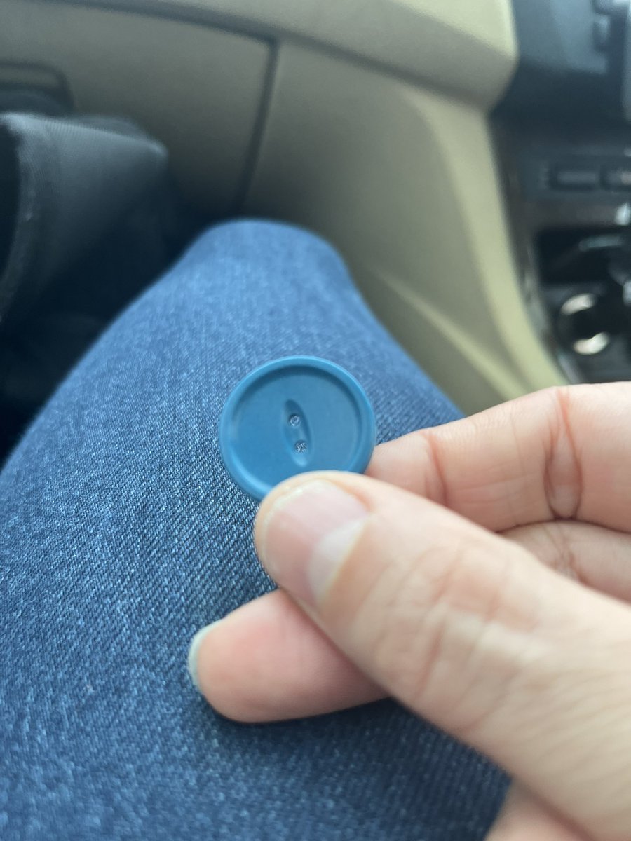 Naturally Blue Uluu @teamuluu has been playing with mineral colours this week. :)