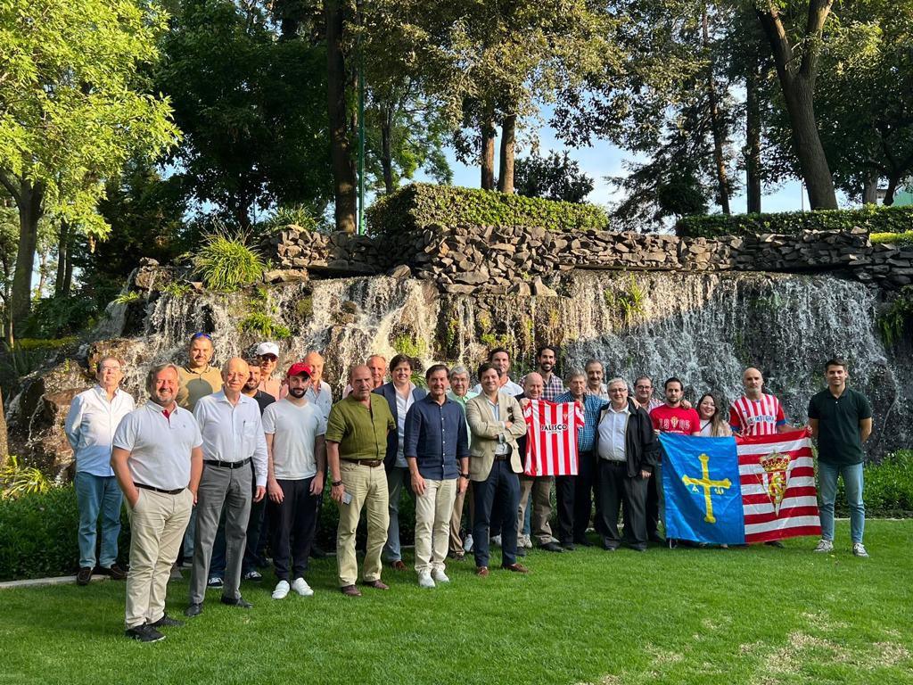 OkticketApp's tweet photo. 🇲🇽 ¿Te habíamos contado que somos socios del RSG Business Club? Aterrizamos en #México en busca de oportunidades de negocio y dinamismo empresarial de Asturias a través del fútbol.🌐

@Orlegi_Sports  @RealSporting @artiemhotels #BosquiaNature @AsteriusVC 

#Creandopuentes https://t.co/hGMEav9x1j