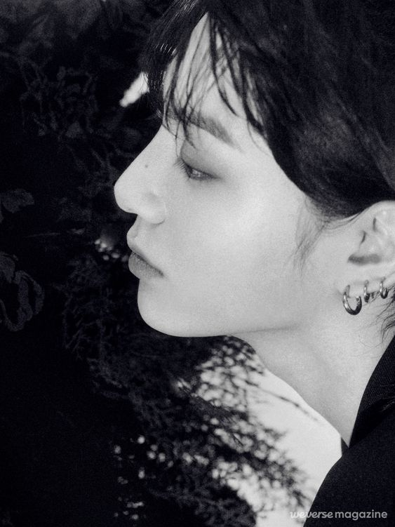 MyPurpleHeartV's tweet photo. I love a clean shot of his profile, he's so devastatingly beautiful #Jungkook https://t.co/MxDllH8TRO