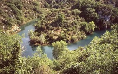 QualityMade_eu's tweet photo. 🇮🇹 Benvenuti a Les 4 Chemins: Il cuore pulsante dell'avventura nella magica Provenza!
Immersa nel pittoresco borgo di Rians, perfetta per  escursionisti e ciclisti è un rifugio autentico e un'oasi di tranquillità.
🔗 https://t.co/TF12iBQMtZ

#traveldifferent #qualitymade https://t.co/spYUCWiT20