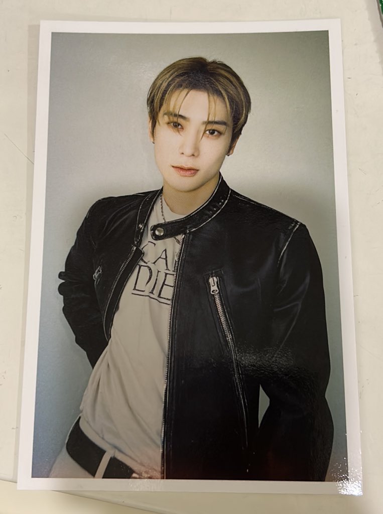 wonsoolvr's tweet photo. wts lfb ph 
𓏔 NCT 127 ay-yo repackage album jaehyun postcard
𓏔 190 pesos + pf  
⤷ mop: gcash 
⤷ mod: j&amp;t,sco, grab, lalamove
🏷️ nct album repackage nct127 photobook ph pc taeil johnny suh jaehyun taeyong jungwoo yuta doyoung mark https://t.co/V2BAQb99wk