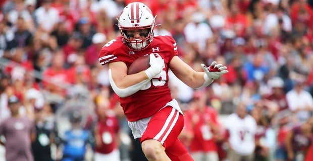 Fall Camp Preview: Tight End

Suffering consecutive season-ending injuries, Clay Cundiff is back to lead this room.

https://t.co/KUicnGlGYT #Badgers https://t.co/rKM3QDTVsm