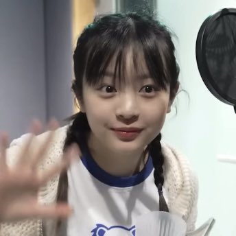무 tweet media