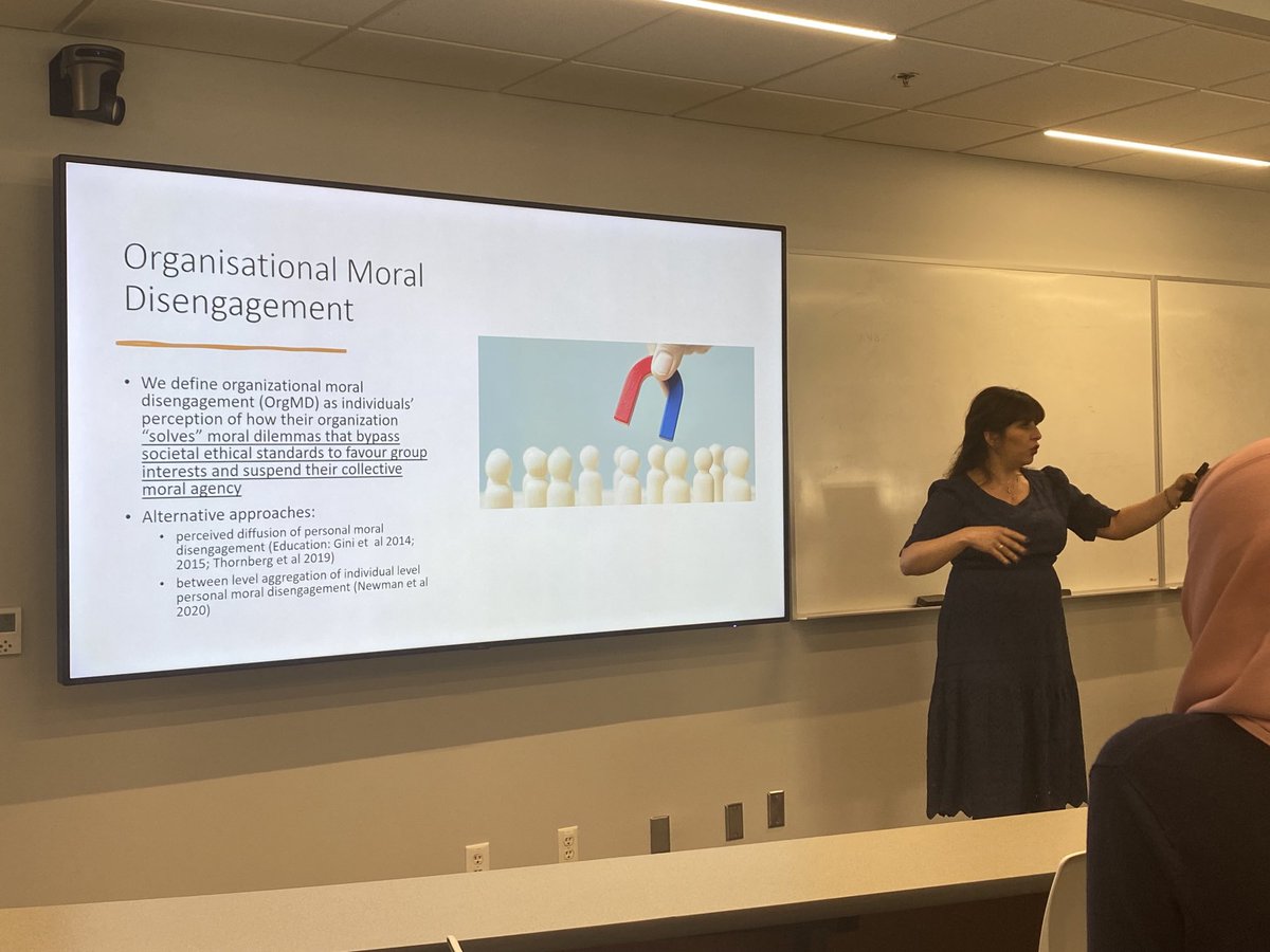 ProfSearle's tweet photo. Great science based talk by ⁦@RobertaFida⁩ on org moral disengagement ⁦@uniofeastanglia⁩ https://t.co/Is99TmfJYJ