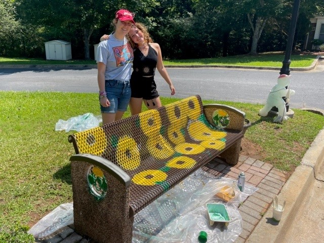 CatholicCharAtl's tweet photo. We just are so excited about the fun new benches at St. Joesph Place that were painted by our friends at St. Thomas More!
#stmparish #StThomasMoreDecaturGa #volunteer #giveback #catholiccharitiesatlanta https://t.co/lDPFrhDHpV