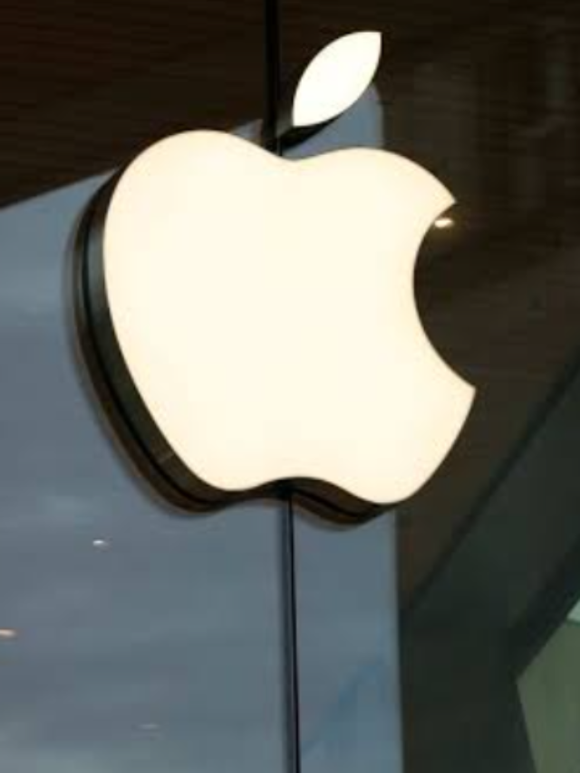RajkotUpdate_'s tweet photo. Apple's New AI Chatbot 'Apple GPT' to Challenge OpenAI and GoogleApple is soon joining the AI chatbot club with its new AI chatbot 'Apple GPT,' taking on OpenAI, Google, and Meta.Learn moreThe Cupertino-based company, OpenAI, is

https://t.co/CW66WSNnc8 https://t.co/HV5IQC1mvZ