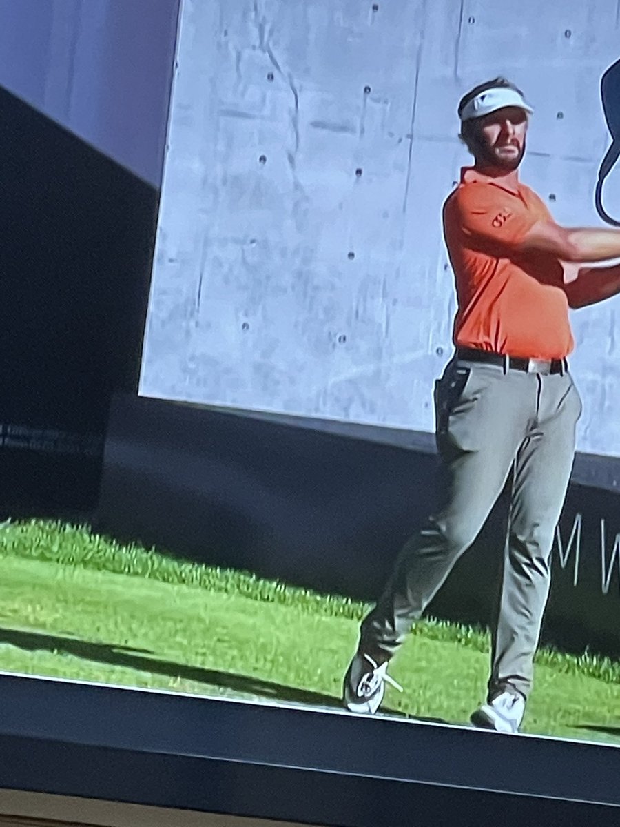 Ashton_Shuler's tweet photo. @NoLayingUp @BigRandyNLU @NoLayingUp so funny! I took these watching the other day. Had to do a double take https://t.co/vOzahJ2Bik