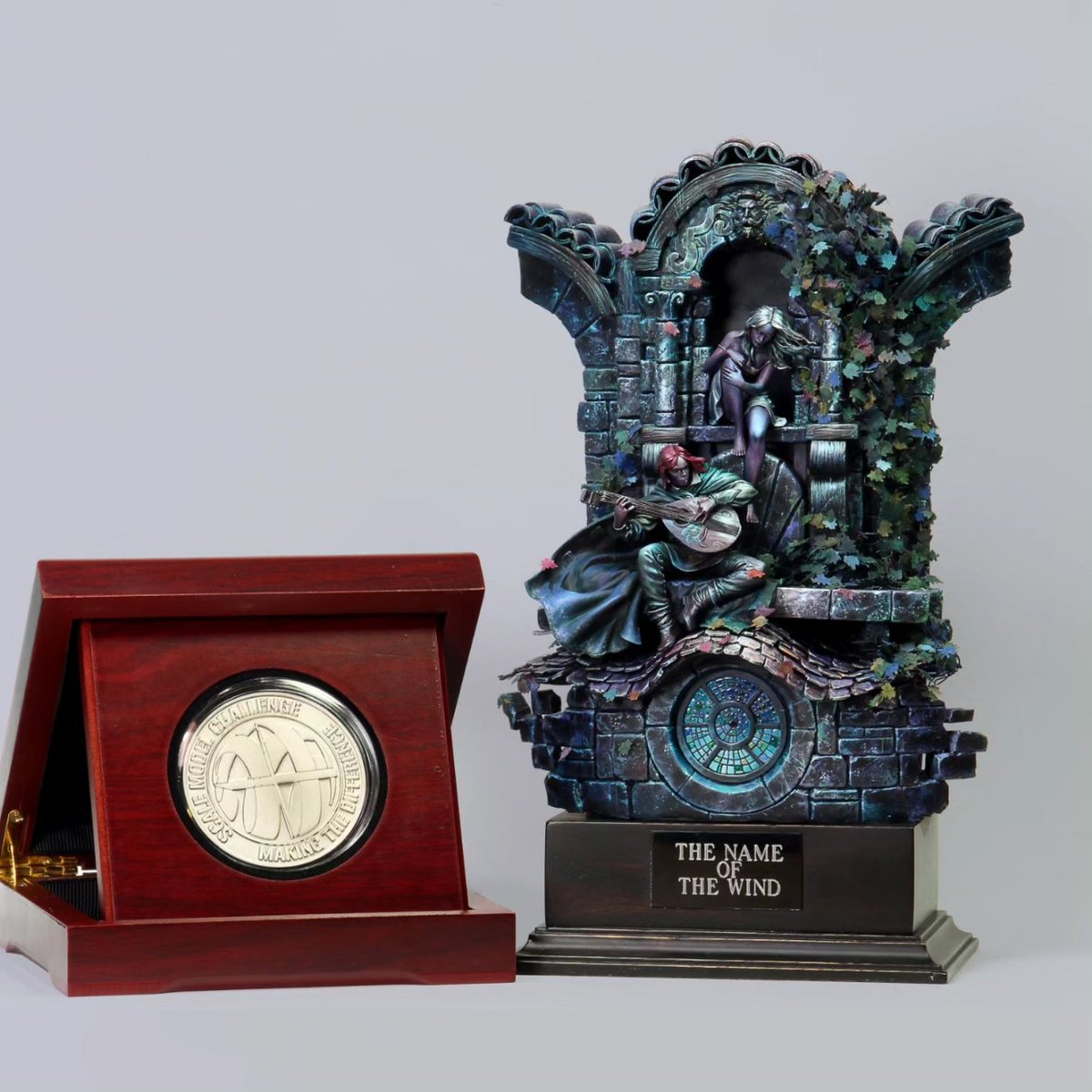 Sergiocstudio's tweet photo. I bring this jewel based on the book "The name of the wind" I won the painting award in the crystal brush as one of the 3 overall winners with cash prize. Thanks to the support of the collector who believed in me to create miniature art.
#nameofthewind #thenameofthewind #art https://t.co/3HG3GdwnyK