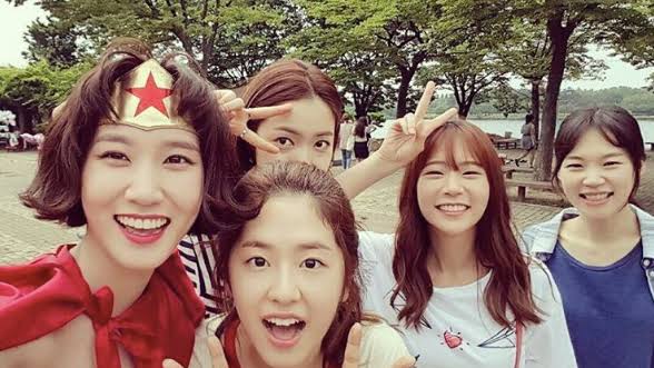 chborin's tweet photo. @kdrama_menfess Gabakal berhenti promosiin drama ini 😭☝️ https://t.co/bIxa0GNhqR