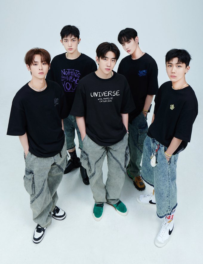 5fruityb0yZ's tweet photo. [📰] #DKZ and HolyNumberSeven collaboration… In return for fans love ‘putting our official logo’

“Part of the proceeds from the collection sales will be donated to help children with pediatric cancer.”

(t/n: bless your kind hearts boys 🫶)
🔗https://t.co/X5OmjSpSda https://t.co/VjMZBN1QXj