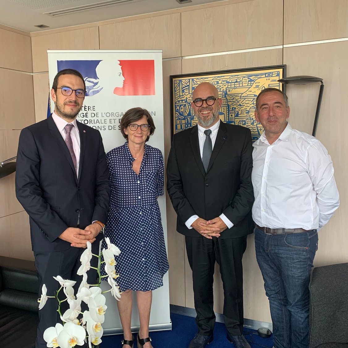 Rencontre entre la Protection Civile représentée par son vice-président Jean-François Cueille et <a href="/agnesfirmin/">Agnès Firmin Le Bodo</a> , ministre déléguée chargée de l’organisation territoriale et des professions de santé, pour échanger autour des missions d'aujourd'hui et de demain pour <a href="/ProtecCivilefr/">Protection Civile</a>