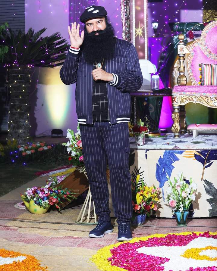 3. By following the path shown by Guruji, the difficulties in our lives and that of millions of people have been eradicated and everyone is making themselves and the country proud by following the righteous path. #WelcomeMSG #MyGuruMyPride Saint Dr. Gurumeet Ram Rahim Singh Ji