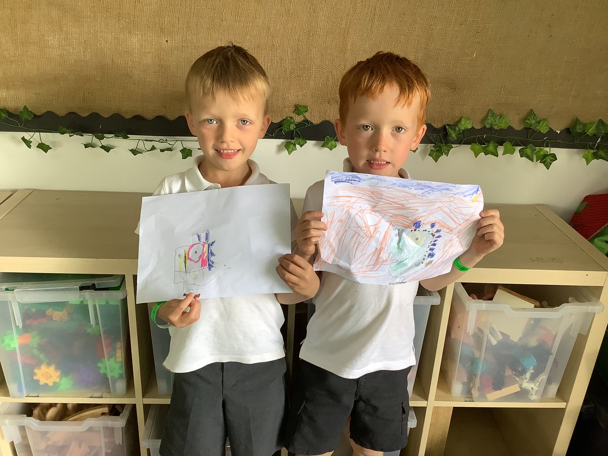MBinns_StAnnes's tweet photo. Super artists! @StAnnes_EHS @DMartinStAnnes https://t.co/qlOgZOHTAv