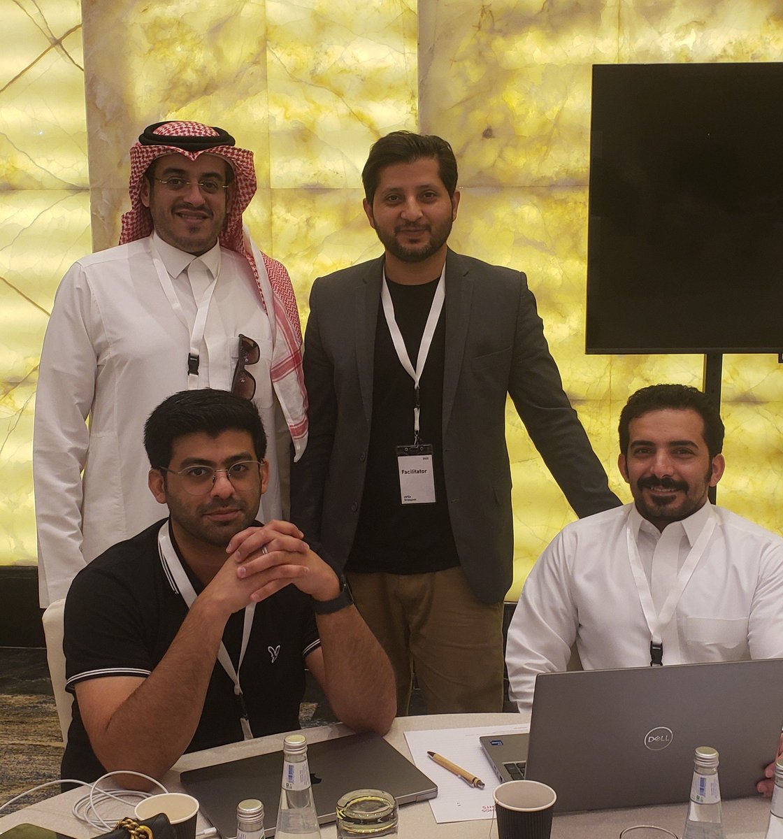 adilmakes's tweet photo. Today I participateed at #ANBeyond Hackathon arranged for the employees of @anb_bank  as UX Design Facilitator and represented @LIVEHUED.
Empowering diverse teams was the heart of this experience, as we transformed their brilliant innovation ideas to  prototypes.#DesignThinking https://t.co/89HVNpJm6e