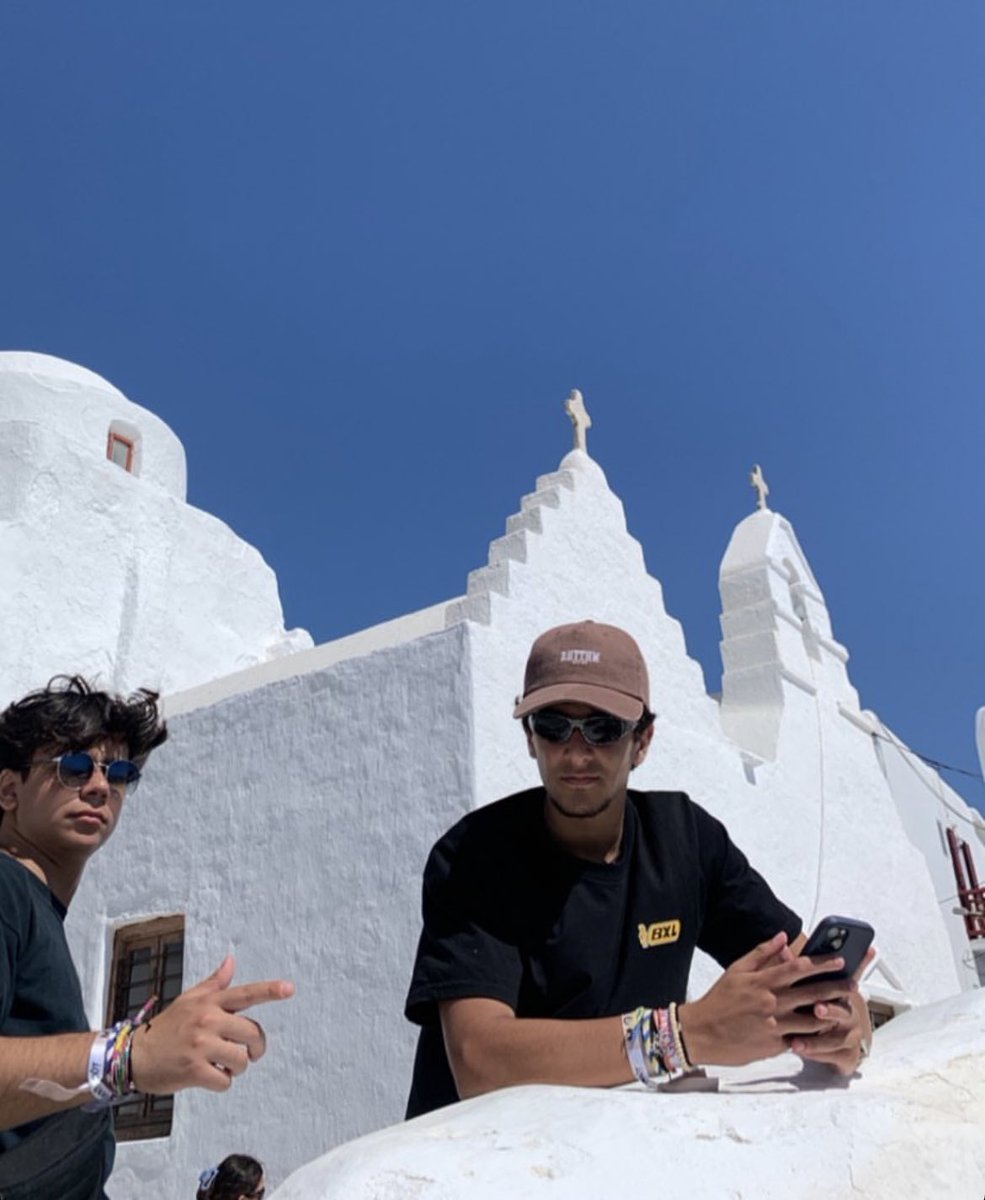 Vision so bad i almost saw something in you #spiderman