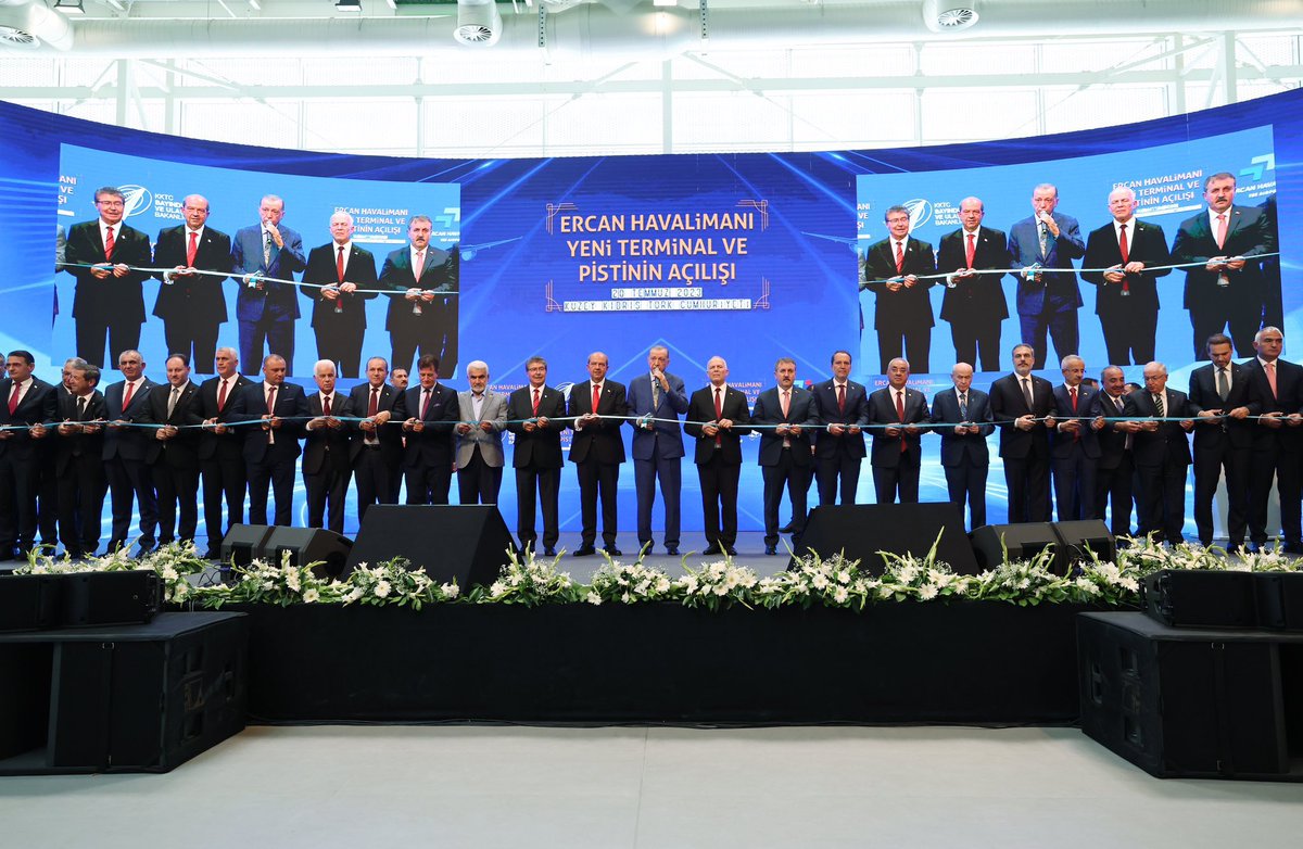ayyildirim1's tweet photo. Cumhurbaşkanımız Sayın Recep Tayyip ERDOĞAN ve Liderimiz Sayın Devlet BAHÇELİ, KKTC Cumhurbaşkanı Sayın Ersin TATAR ile birlikte KKTC'de Ercan Havalimanı Yeni Terminal ve Pisti'nin açılış törenine katıldılar. https://t.co/LxYgfoZrUo