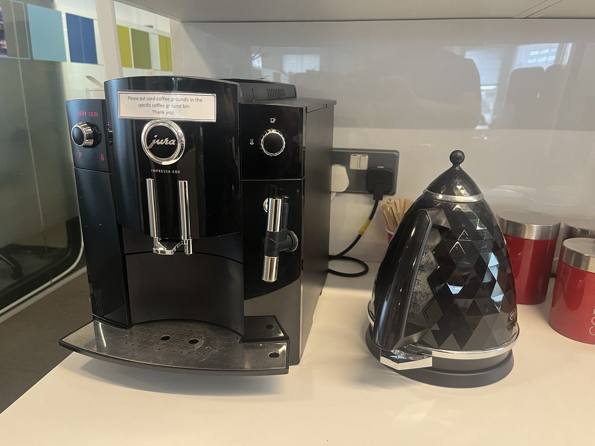 Leslie Bunder tweet media