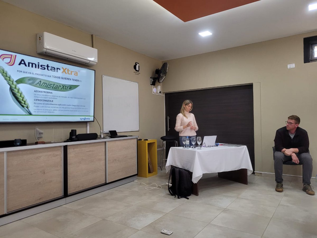 GRAFER SRL (@grafer_srl) on Twitter photo Nos capacitamos en CRM junto a <a href="/Syngenta_ar/">Syngenta Argentina</a> sobre la gestión de cartera de clientes y planificación estratégica para brindar cada día un mejor servicio en el agro, gracias <a href="/Natyschmith/">Natalia Schmithalter</a> Nos capacitamos en CRM junto a <a href="/Syngenta_ar/">Syngenta Argentina</a> sobre la gestión de cartera de clientes y planificación estratégica para brindar cada día un mejor servicio en el agro, gracias <a href="/Natyschmith/">Natalia Schmithalter</a>