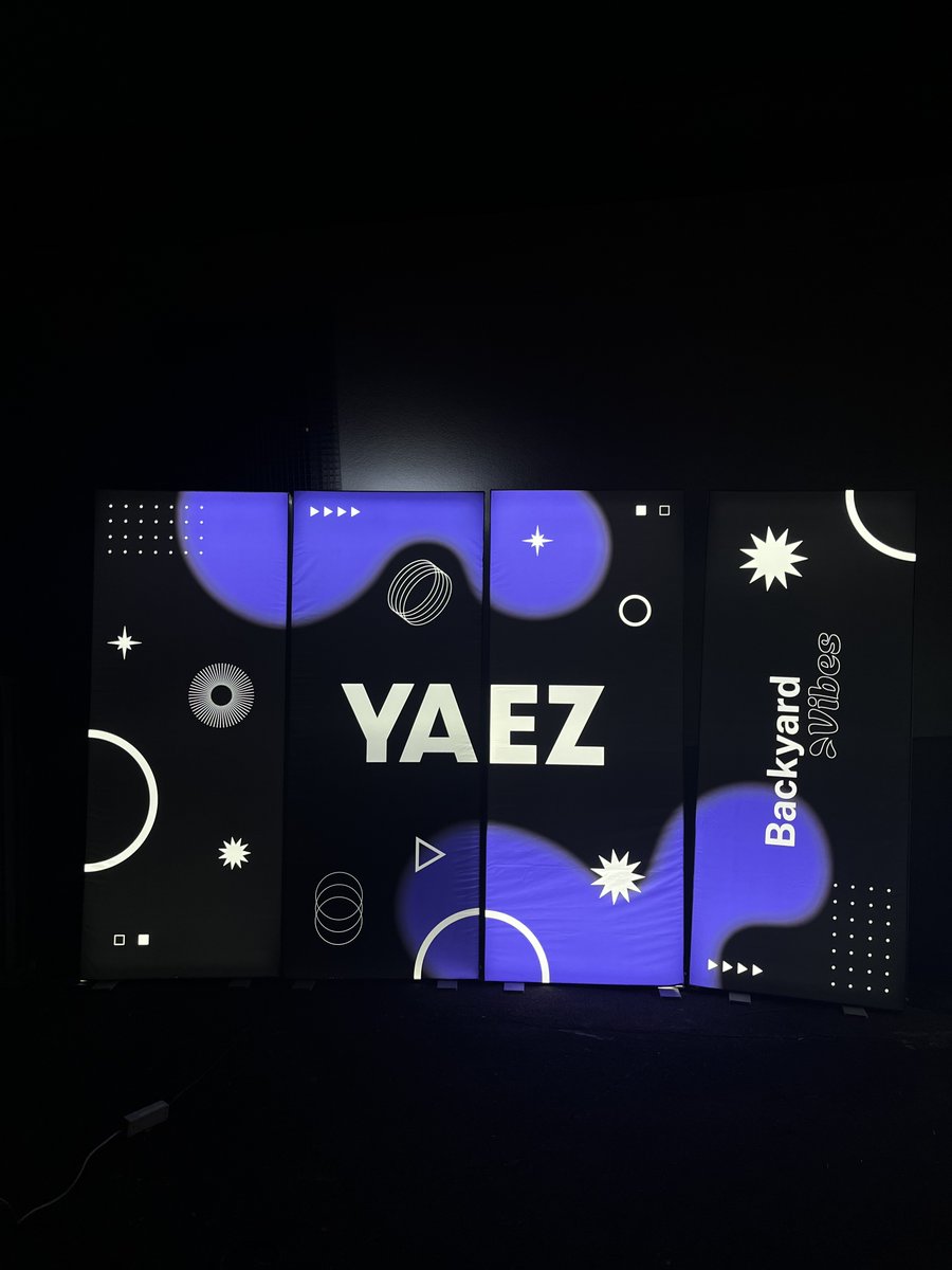 Das Motto unseres gestrigen  Sommerfests: Backyard Vibes! ☀️🍹 Bei feinsten Drinks und Musik wurden neue Ideen entwickelt und die besten Agentur-Geschichten ausgetauscht. Falls wir heute ein klein wenig langsamer auf Anfragen reagieren, bitte wir das zu entschuldigen. 😉