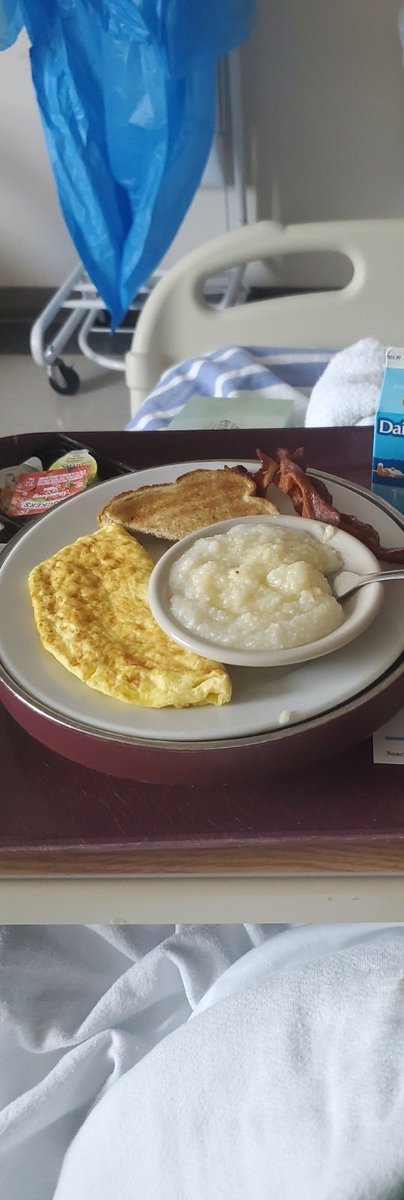 We all know hospital food in the US isn't great, but this must be some kind of joke. Who has surgery and goes "Man what I could really go for is some grits!"

I have to be the only southerner alive that hates grits 😅