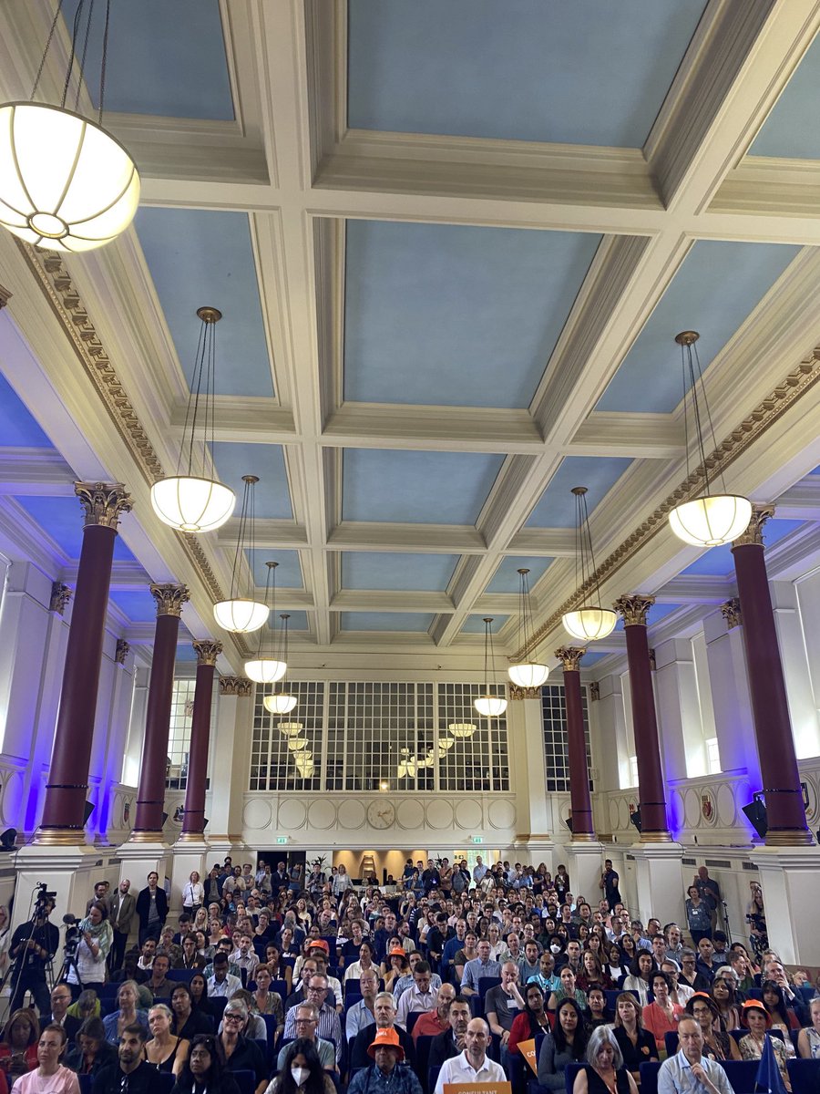 DrOKaneAgain's tweet photo. @TheBMA London Regional Council Consultants’ Strike Rally.

Hundreds of consultants meet to protest for fair pay &amp; pensions.

Consultants are angry &amp; determined.

Don’t underestimate us @RishiSunak 

We are going nowhere &amp; you can’t fix the NHS without us. https://t.co/BZZVV1Yw88