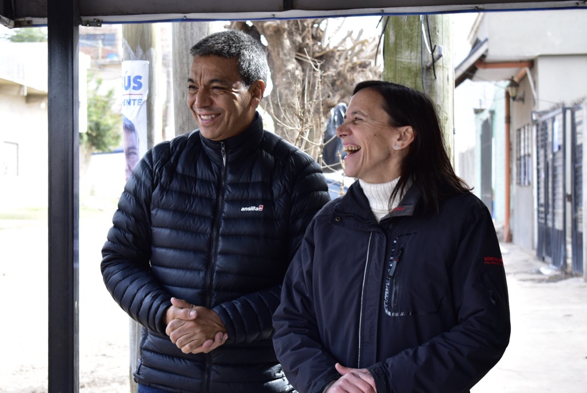 jesusescobarnqn's tweet photo. Recorrimos #LaMatanza con @silvia_saravia y Marcela Sánchez de @LDSLaMatanza 
Gracias a los vecinos y vecinas de Ciudad Evita y San Justo. 
Juntos vamos a hacer un gobierno para el pueblo!!

#JESUSPresidente #SilviaSaravia #Gobernadora #LaMatanza https://t.co/eT6uWhHShI
