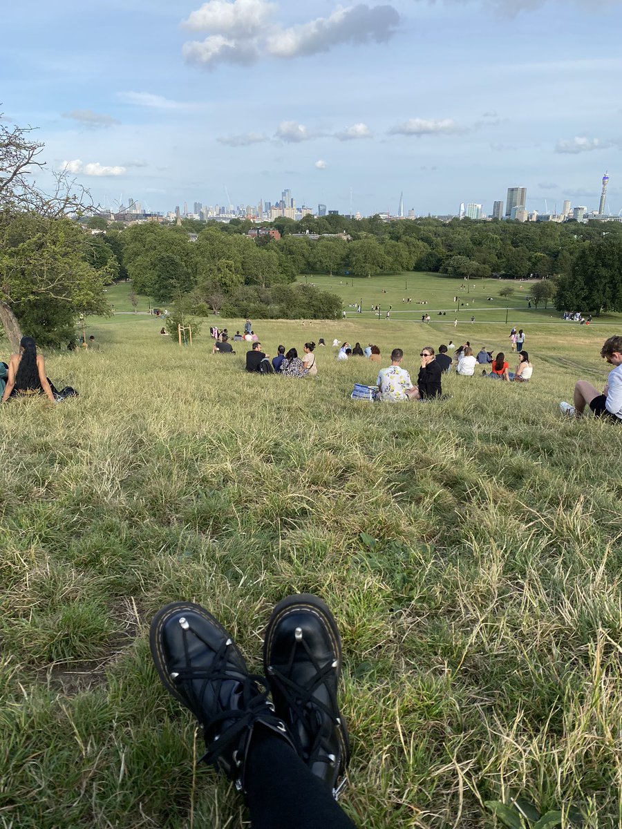 Glam Beckett tweet media