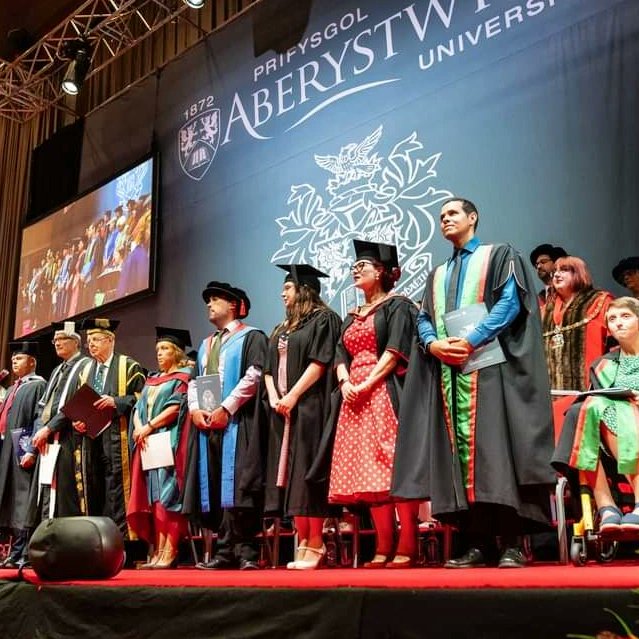 AberystwythTFTS's tweet photo. Llongyfarchiadau i ddosbarth AThFfTh 2023 a raddiodd dydd Mawrth! Congratulations to the TFTS class of 2023 who graduated yesterday! #Abergrad23 https://t.co/DG6gSXiRnk