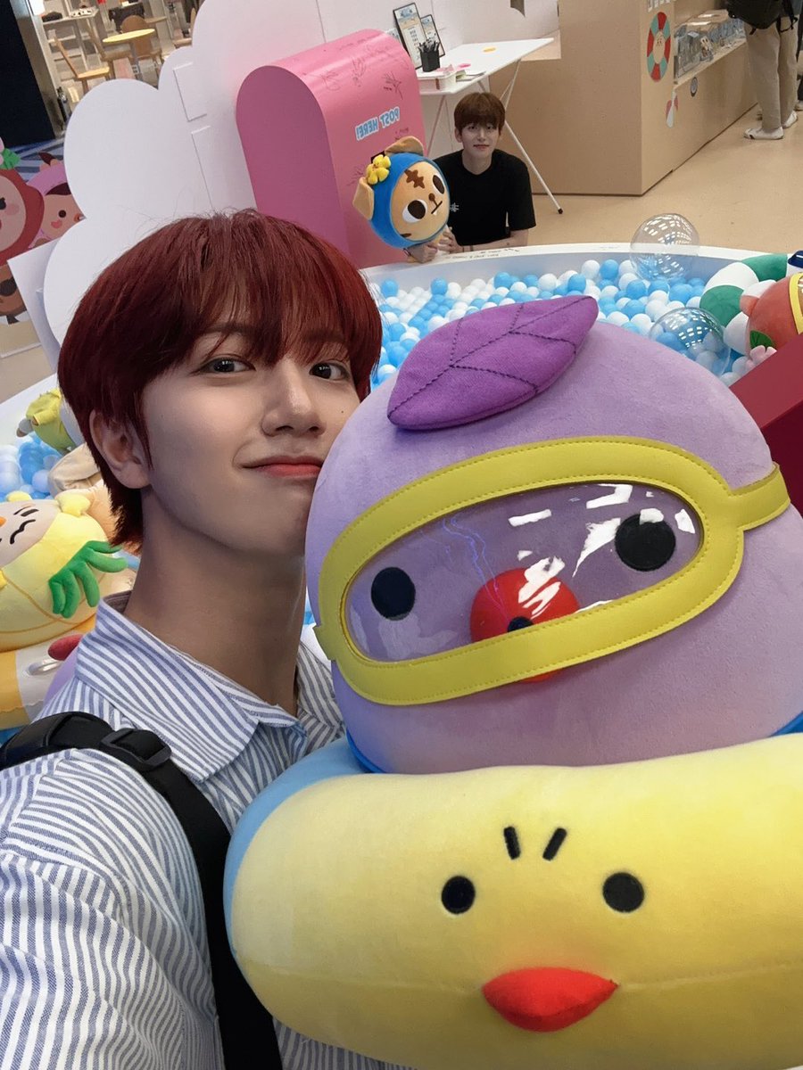 강아디들이댜。。 。//♡