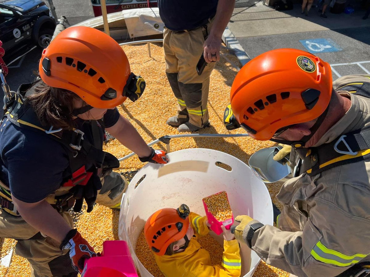 Alumna and Graves County Extension Agent, Miranda Rudolph, teamed with the Kentucky Farm Bureau to educate and provide grain entrapment devices to county and volunteer fire stations. Read more: paducahsun.com/grain-rescue-d…