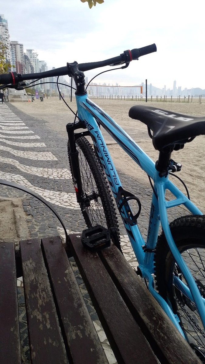 jefflima047's tweet image. É proibido desistir. Respire fundo e continue!

#pedal #pedalsc #borapedalar #cycling #bike #mtb #dropp29