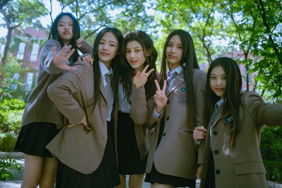 AboutMusicYT's tweet photo. Rolling Stone names the best kpop song of all-time:

1. Girls Generation - Gee
2. H.O.T. - Candy
3. IU - Good Day
4. BTS - Spring Day
5. Cho Yong Pil - Short Hair
6. BLACKPINK - DDU-DU DDU DU
7. BIGBANG - Haru Haru
8. 2NE1 - I Am The Best
9. Seo Taiji and Boys - I Know
10. Wonder Girls - Tell Me
11. Lee Jung Hyun - Wa
12. Super Junior - Sorry, Sorry
13. Red Velvet - Red Flavor
14. Shin Joong Hyun - Beautiful Woman
15. TWICE - TT
16. SHINee - Lucifer
17. F(X) - 4 Walls
18. BoA - No. 1
19. NewJeans - Ditto
20. Lee Nan Young - Tears of Mokpo