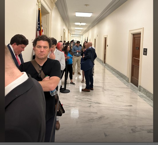 MAEVEJOY63's tweet photo. @people4kennedy 
.@RobertKennedyJr 
.@TheChiefNerd 
.@AmValues2024 
 
Kennedy in DC July 20, 2023 Testifying on Censorship... Photos coming in...
Over 50 people standing in line as early as 8:15AM... line is going out the door, all the way down DC...
#kennedyindc
#EndCensorship https://t.co/d1cQwXZBq2