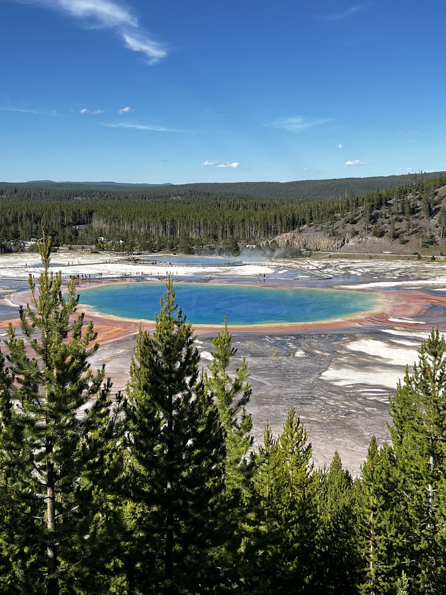 MrJenkins50's tweet photo. Took the family up to @YellowstoneNPS yesterday. 10 hour trip so I had to take some @GFuelEnergy #PowerPellet. Even took a picture of it with the #PrismaticSpring. #GFUELED #GFUEL https://t.co/ceTwxUlpjc