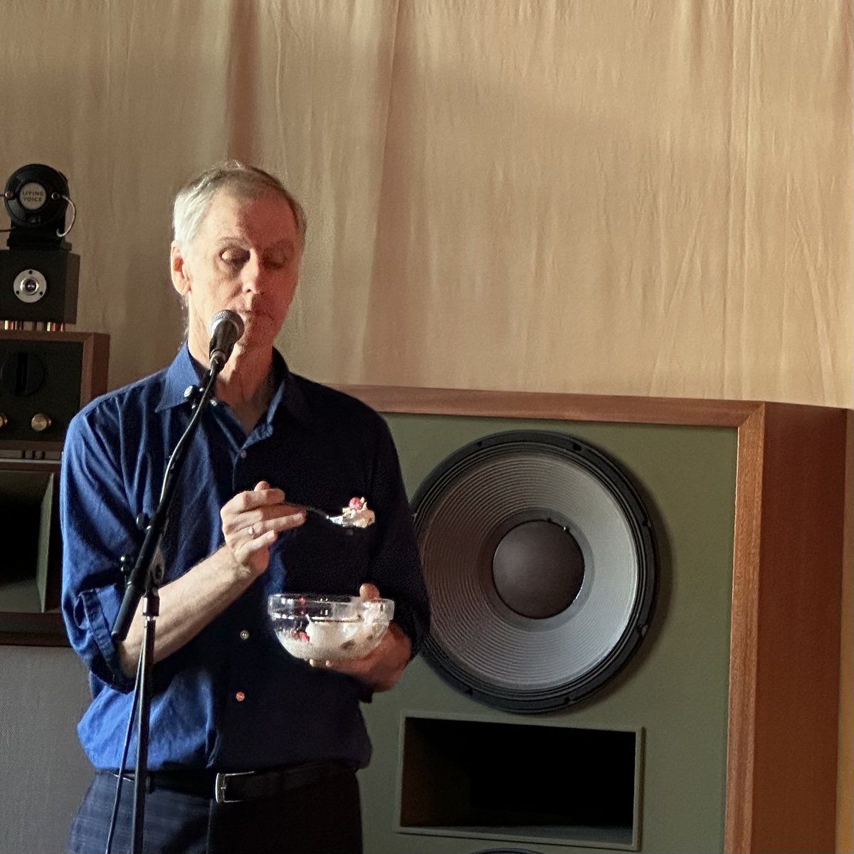 Did we launch a new muesli this morning? Yes we really did. Thank you to Robert Forster for his illuminating talk on the powers of the grain and everyone who came along. Available to buy here. robertforsterspringgrain.tmstor.es