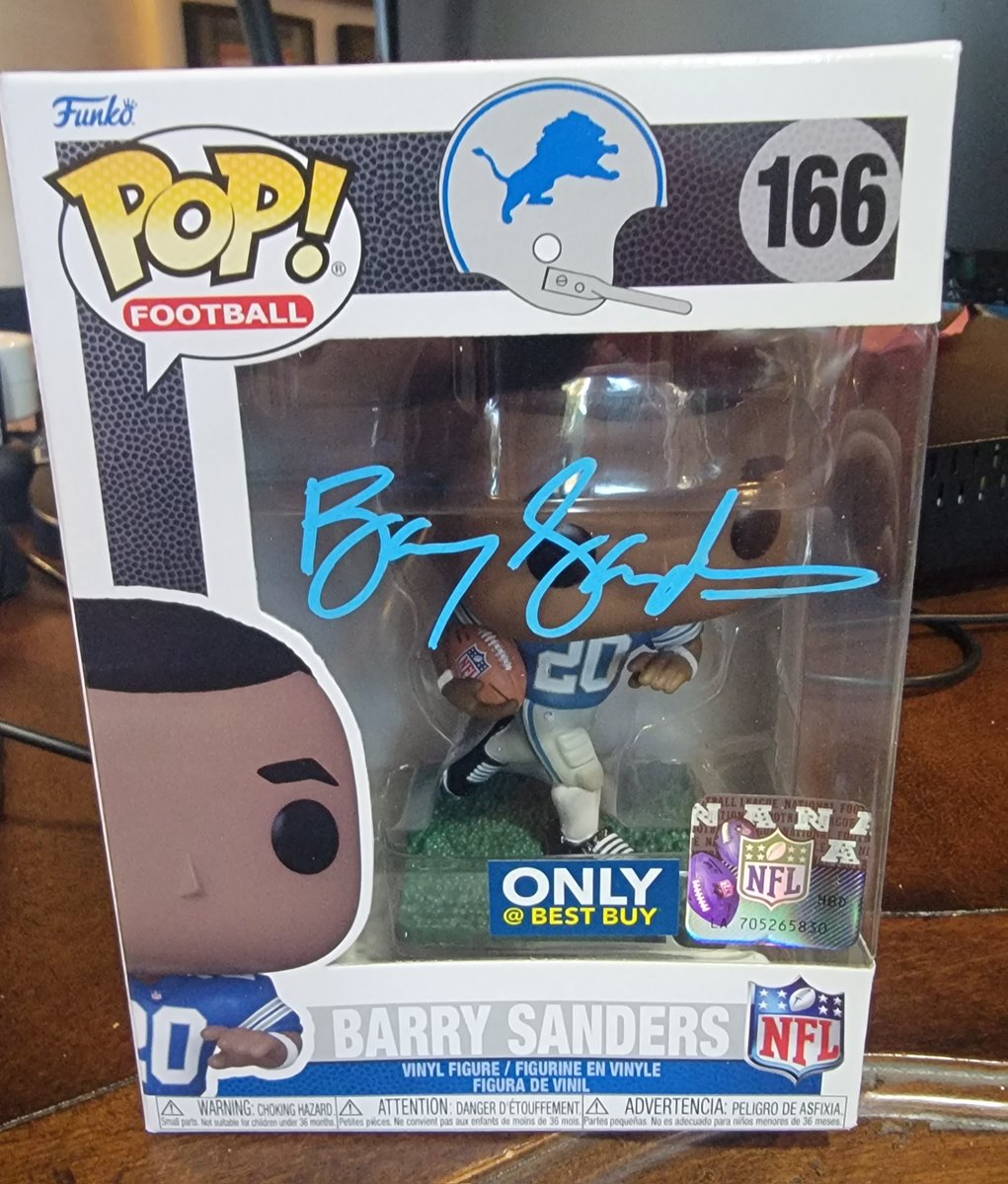 Today is <a href="/OriginalFunko/">Funko</a> #POP #Giveaway day for #SandersSponsors 

Just retweet the original post below and follow me for your chance to win.

This signed #POP doll was a <a href="/BestBuy/">Best Buy</a> special edition from a season or two ago and I signed it in blue paint pen.

<a href="/NFL/">NFL</a> <a href="/Lions/">Detroit Lions</a> #Win