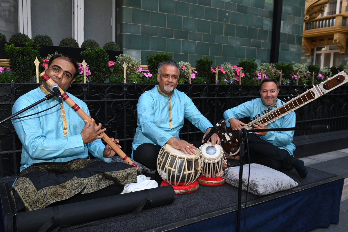 MistryMusic tweet media