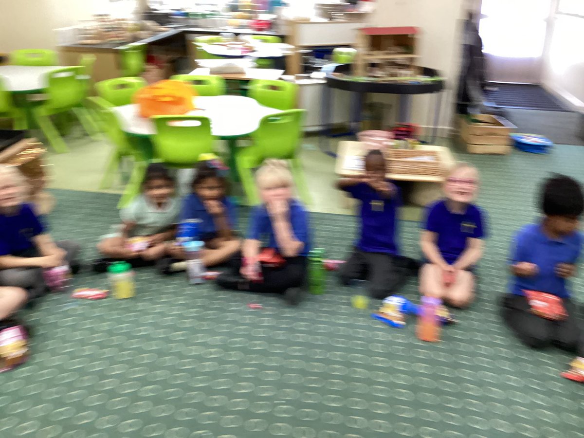 MrsWallace_EYFS's tweet photo. Party time!  @stpatsrochdale @STOC_CAT 🥰🥰🥰 https://t.co/4rB52Ndgig