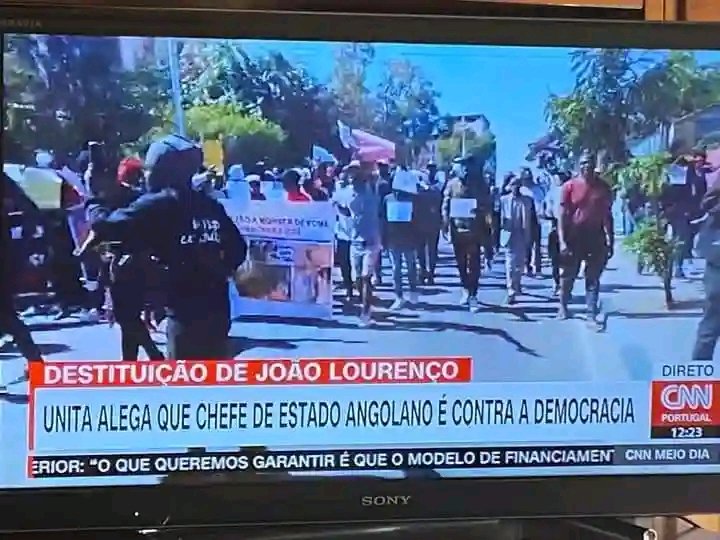 LauraLk68949580's tweet photo. Canais internacionais passaram a peça.  Cade  a nossa TPA ??? https://t.co/hiqZ3xpRaJ