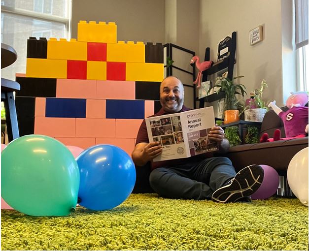 Our dear friend Michael Sgro Leadership Coaching was caught in the act of enjoying a good read💖🦸‍♂️ 📖
#CoachSgro #wherecarecomestogether