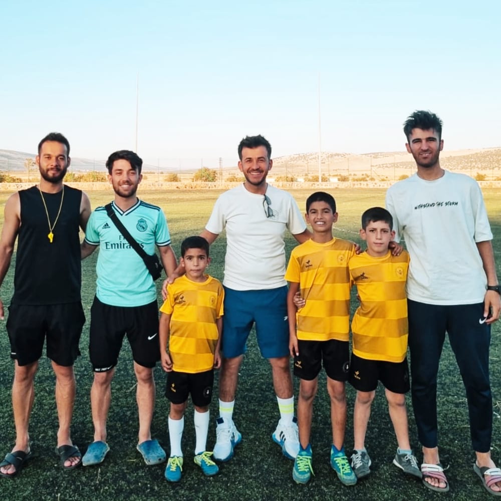 Yavuzelimize hayırlı olsun. Akademimiz 1. yılında 3 sporcumuzu Gaziantep FK altyapısına kazandırmıştır. Desteklerinden dolayı İlçe Kaymakamımız Sn <a href="/hasanrasit/">Hasan Raşit TAŞKIN</a>  Bey'e ve <a href="/SakarogluKemal/">Mustafa Kemal SAKAROĞLU</a> teşekkür ederiz. <a href="/mustafakirac27/">Mustafa KIRAÇ</a> <a href="/erdalaldemir33/">Erdal ALDEMIR</a> <a href="/ismailncel5/">İSMAİL ÖNCEL</a>