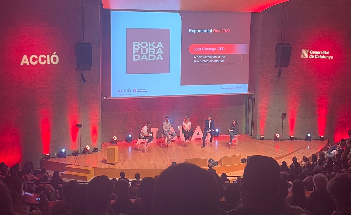 FomentUP's tweet image. Molt contents de veure la nostra #AWEnergized @judit_camargo  a l’escenari presentant Roka Furadada! Felicitats!! #ExponentialDay23 @accio_cat @FomentTreball