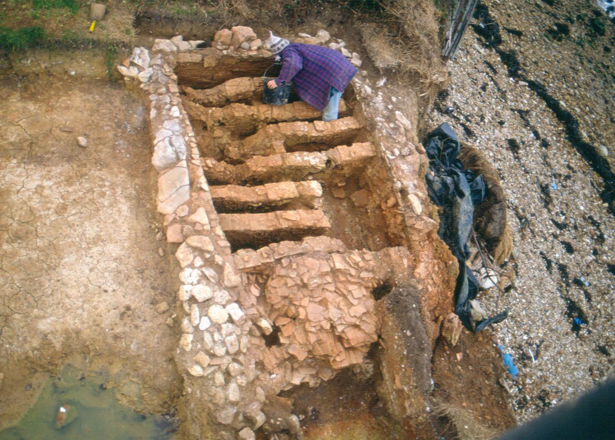 Don’t forget tomorrow is #askanarchaeologist day. We’ll be here to answer your questions about #archaeology, particularly anything relating to #IsleofWight #archaeology.